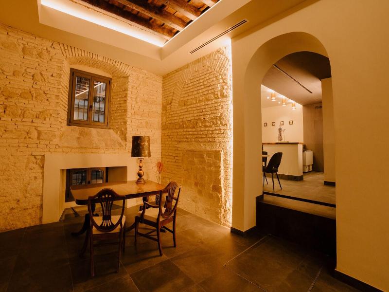 Casa Del Cardenal image