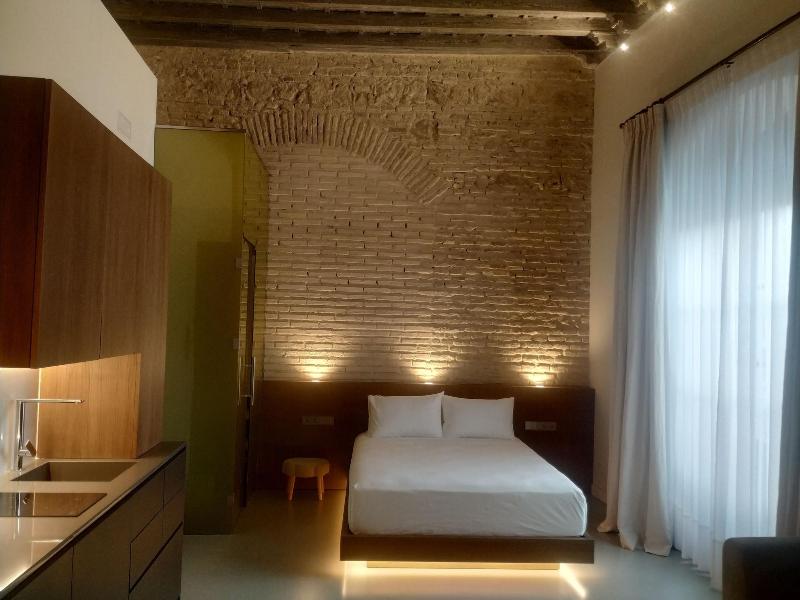 Casa Del Cardenal image
