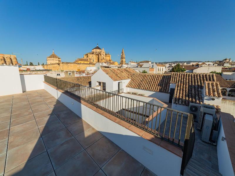 Casa Del Cardenal image