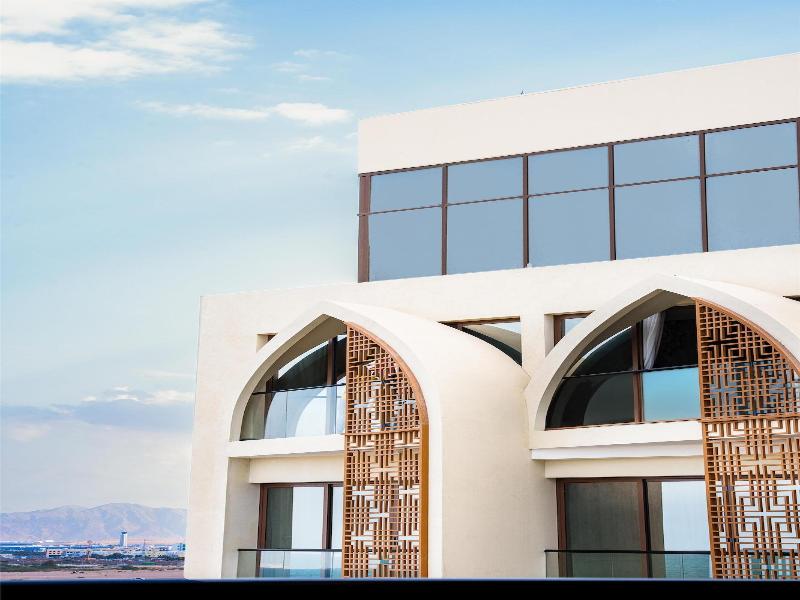 Golden Tulip Muscat The Village — general view