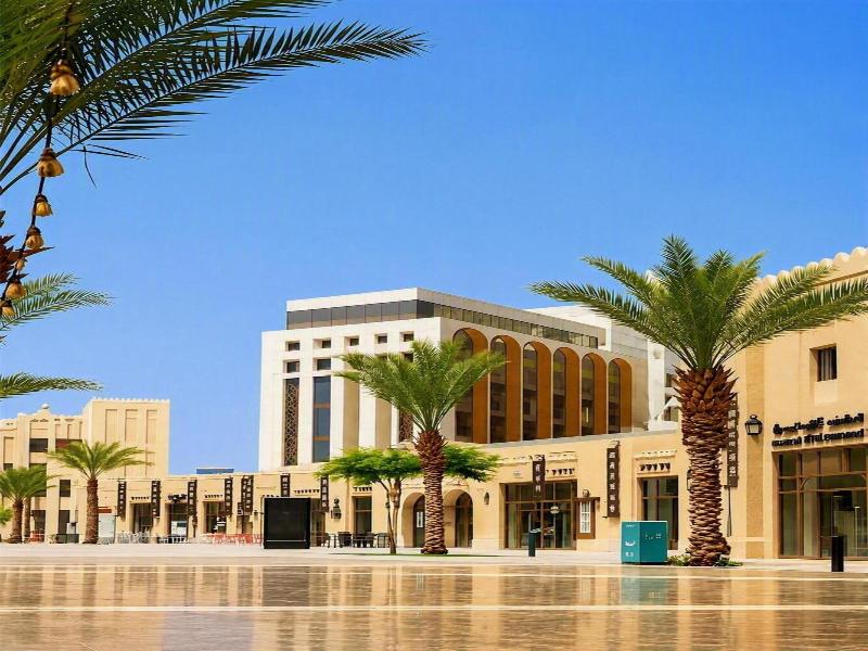 Golden Tulip Muscat The Village image