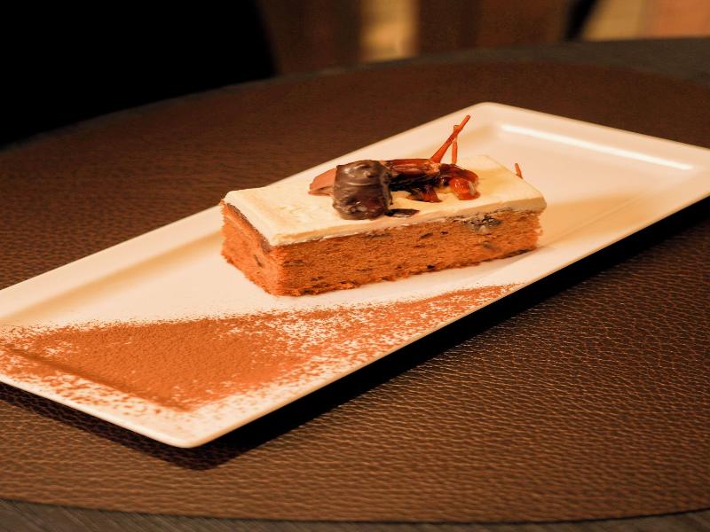 Golden Tulip Muscat The Village image