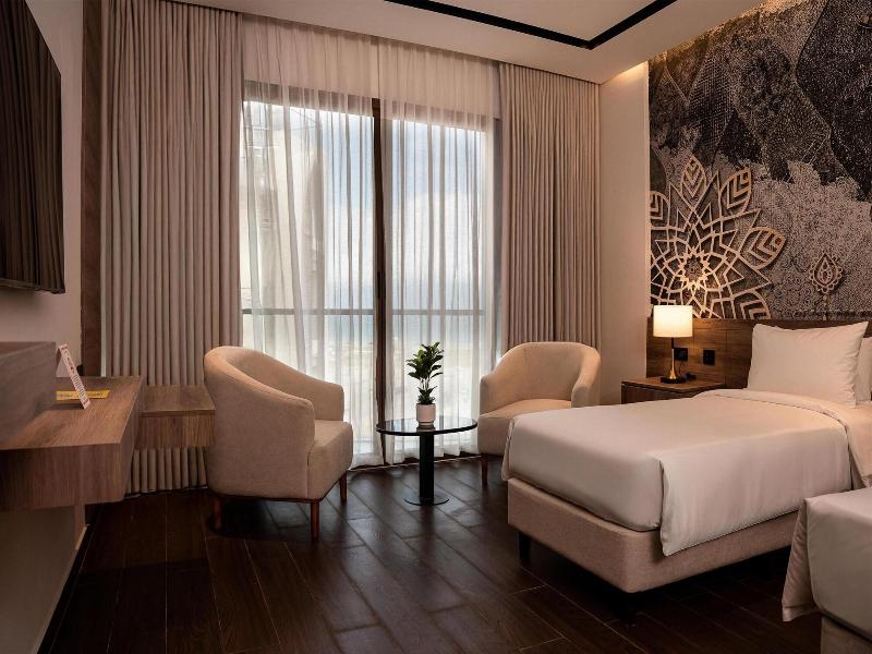 Golden Tulip Muscat The Village image