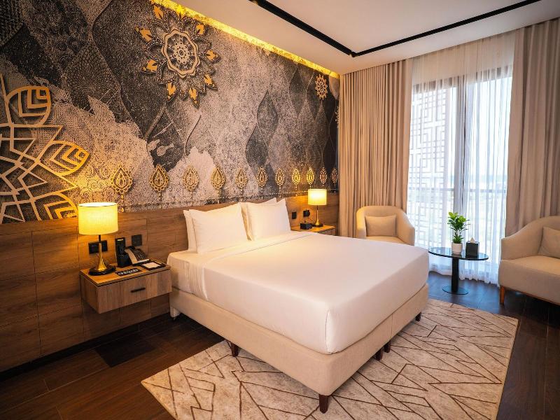 Golden Tulip Muscat The Village image