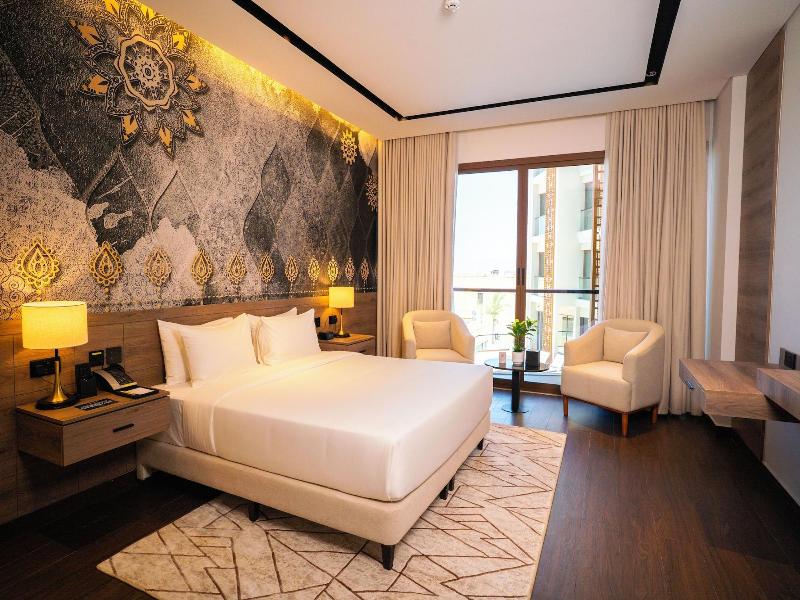 Golden Tulip Muscat The Village image