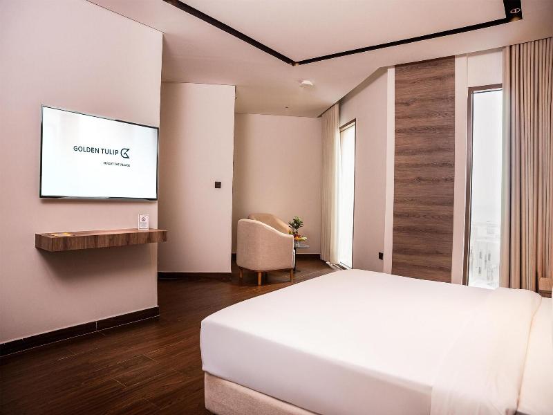 Golden Tulip Muscat The Village image