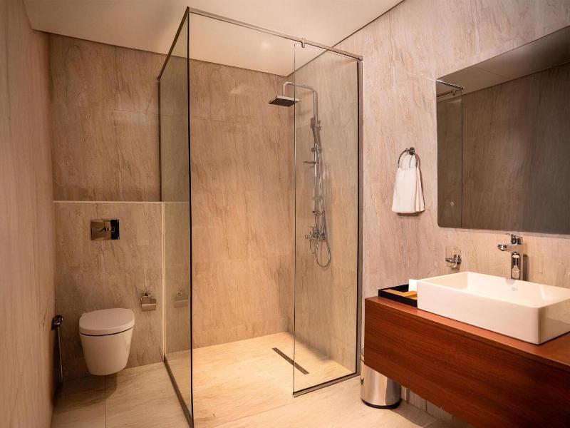 Golden Tulip Muscat The Village image