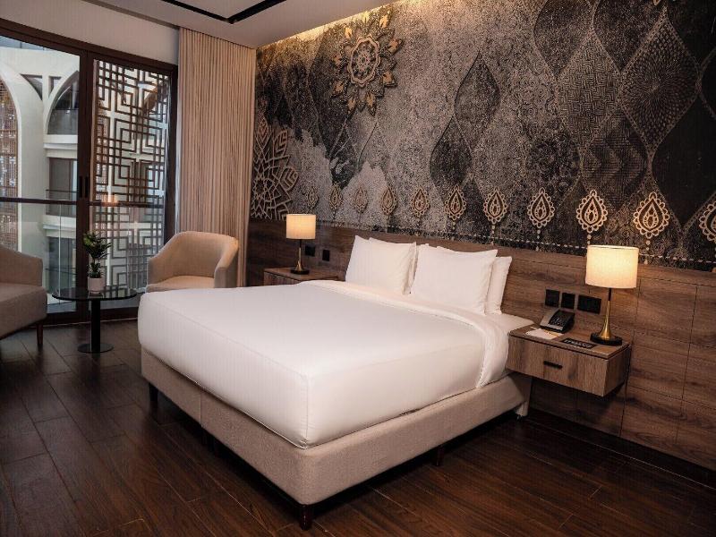 Golden Tulip Muscat The Village image