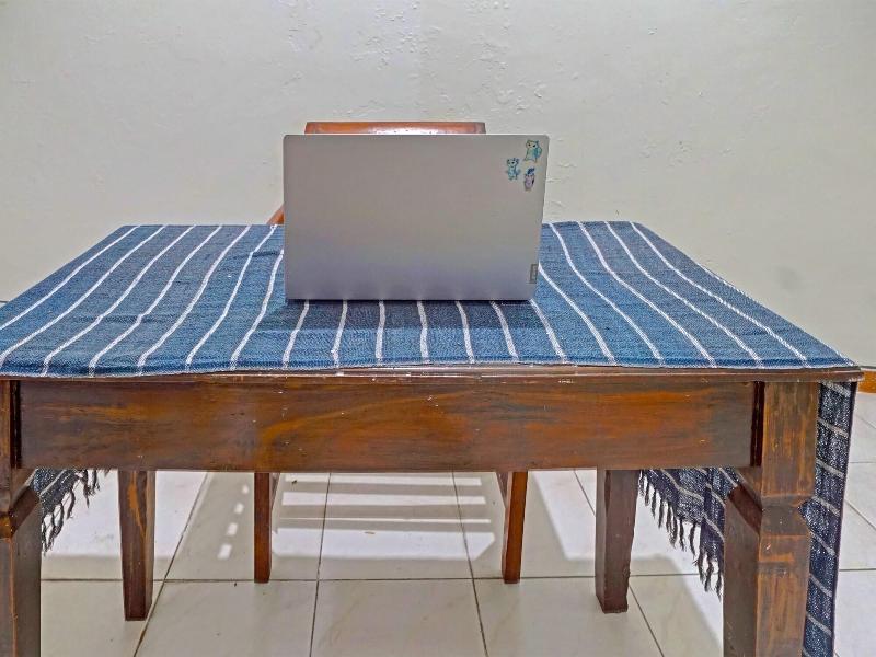Oyo Life 91896 Kost Bu Dewi Syariah image