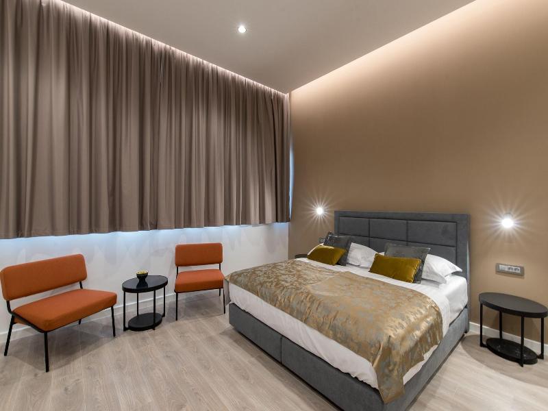 Seascape Luxury Rooms image