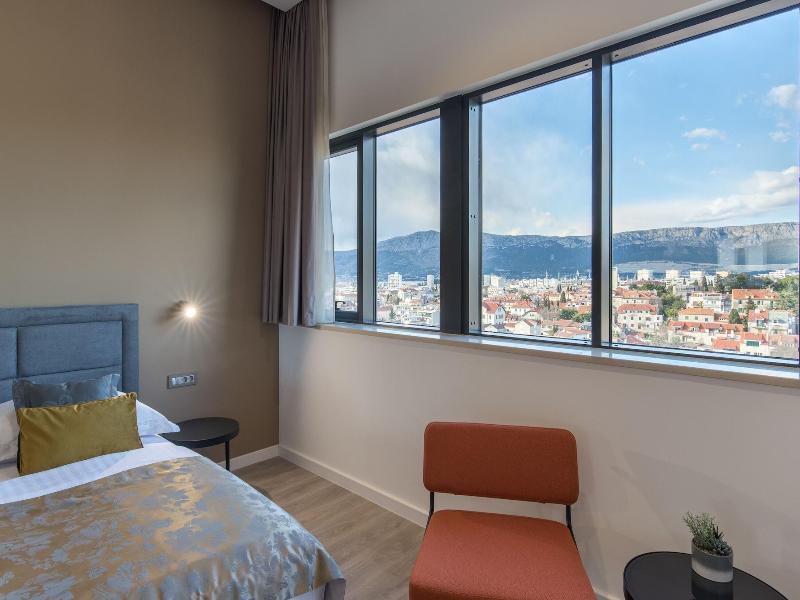 Seascape Luxury Rooms image