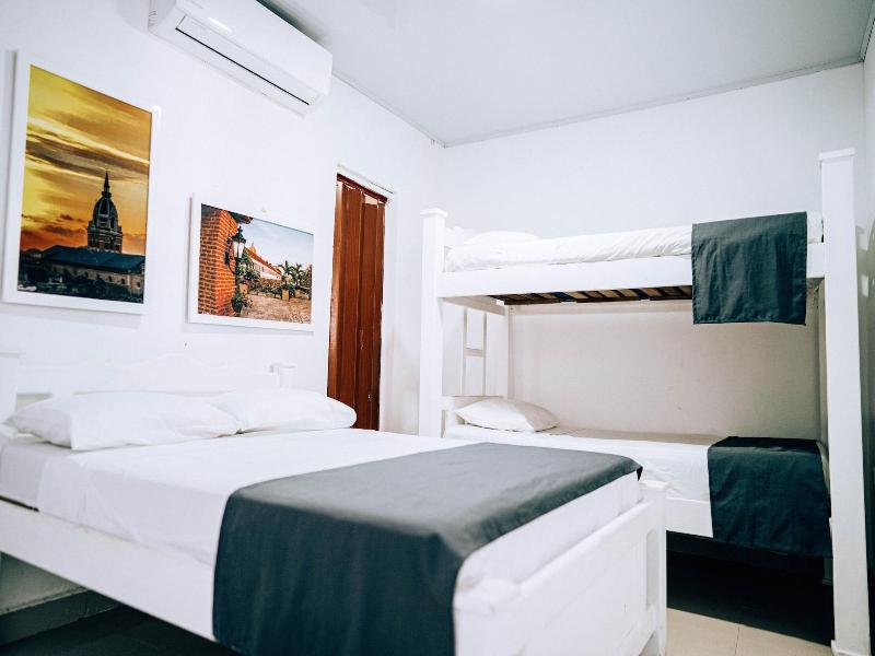 Neos Hotel Cartagena image