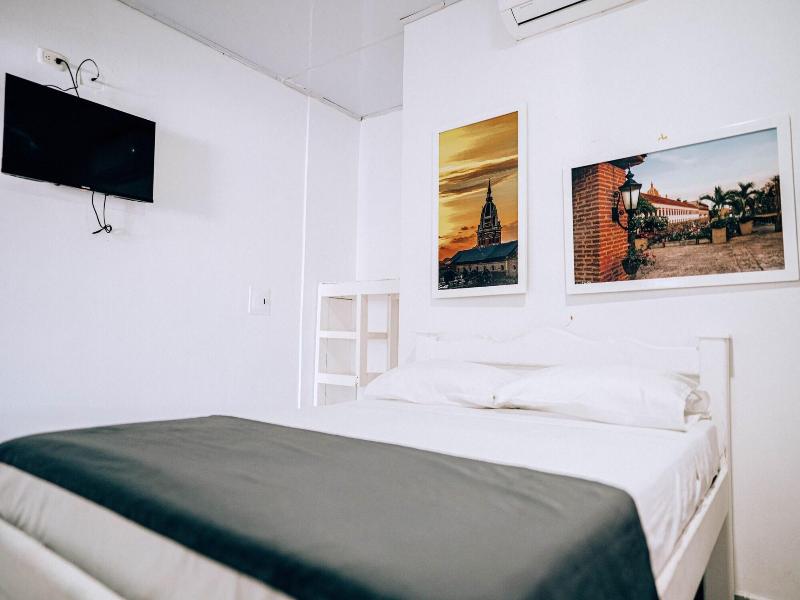 Neos Hotel Cartagena image