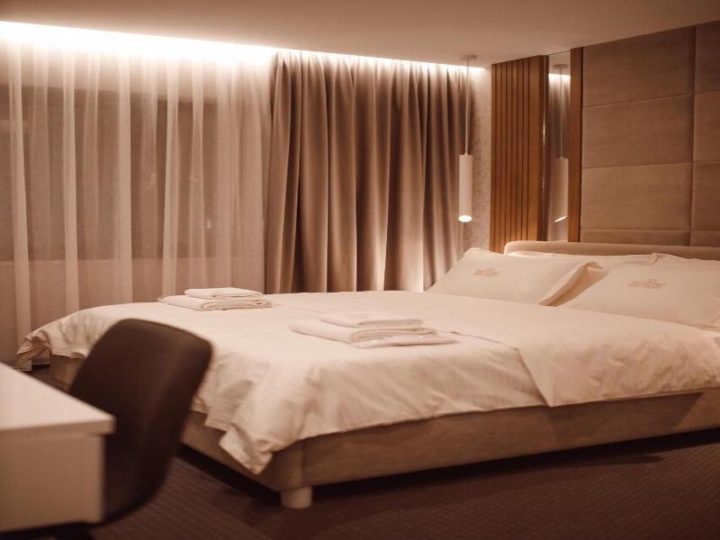 Hotel Chicago image