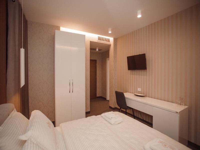 Hotel Chicago image