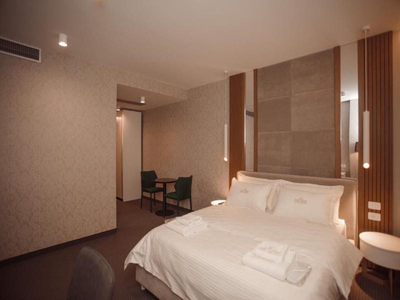 Hotel Chicago image