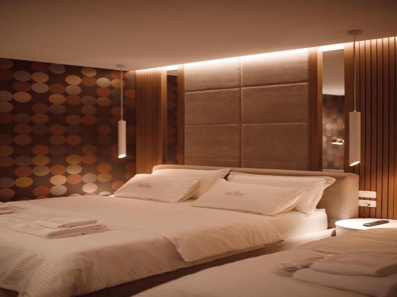 Hotel Chicago image