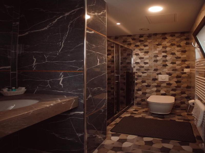 Hotel Chicago image