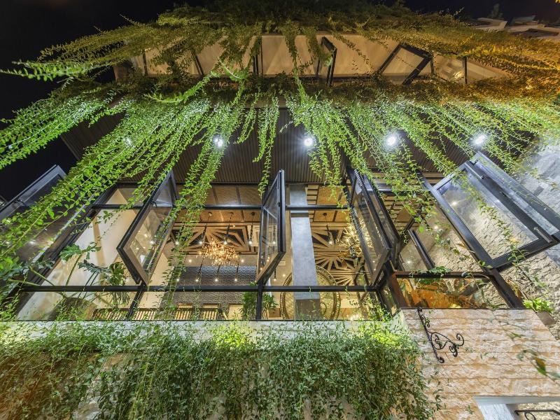 Aaron Boutique Hotel image