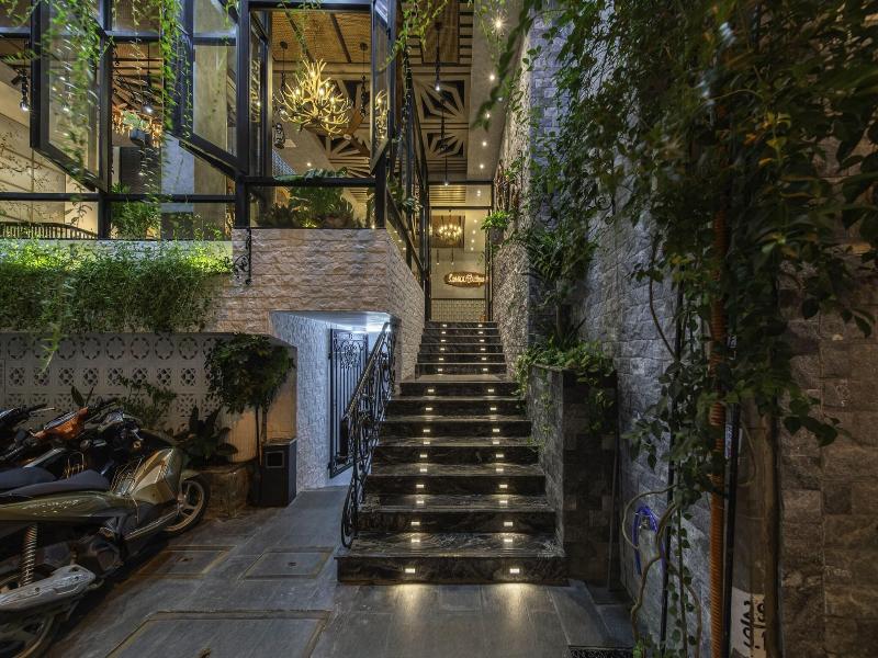 Aaron Boutique Hotel image