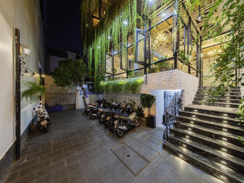Aaron Boutique Hotel image