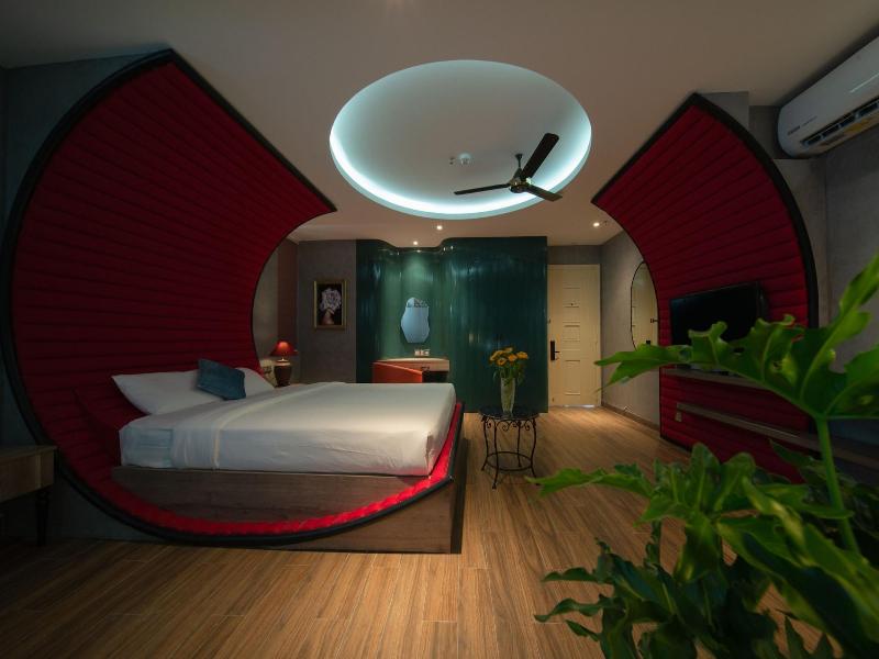 Aaron Boutique Hotel image