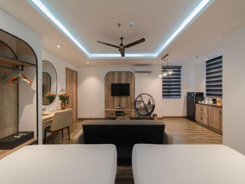 Aaron Boutique Hotel image