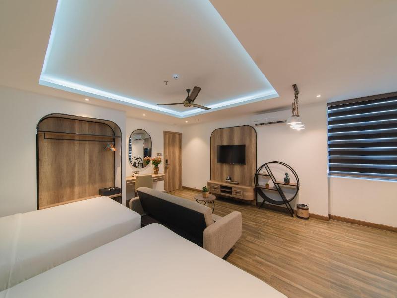 Aaron Boutique Hotel image