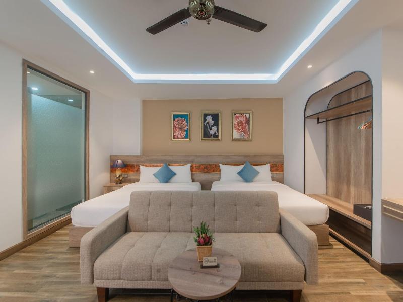 Aaron Boutique Hotel image
