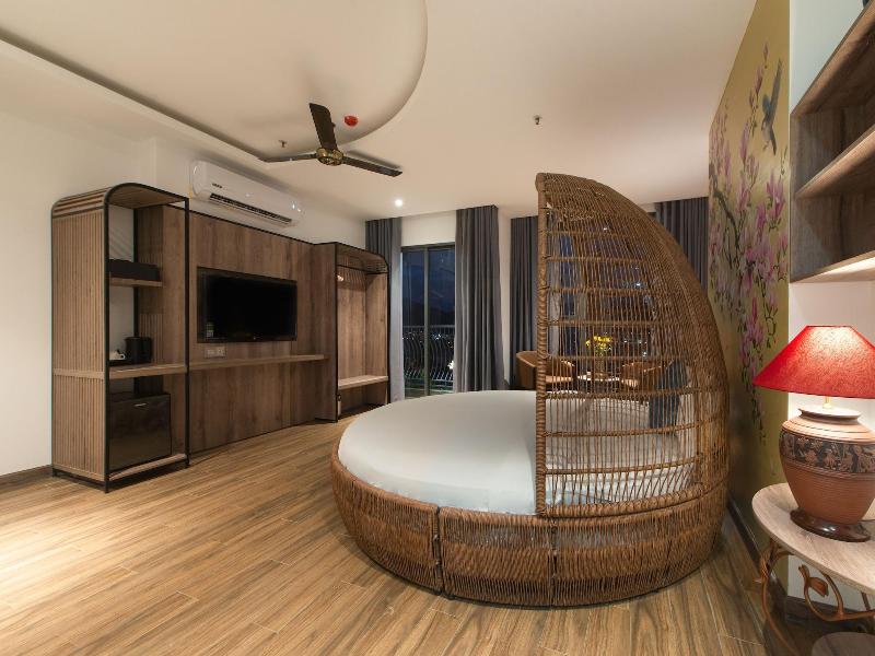 Aaron Boutique Hotel image