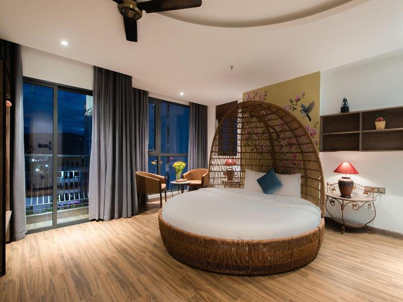 Aaron Boutique Hotel image