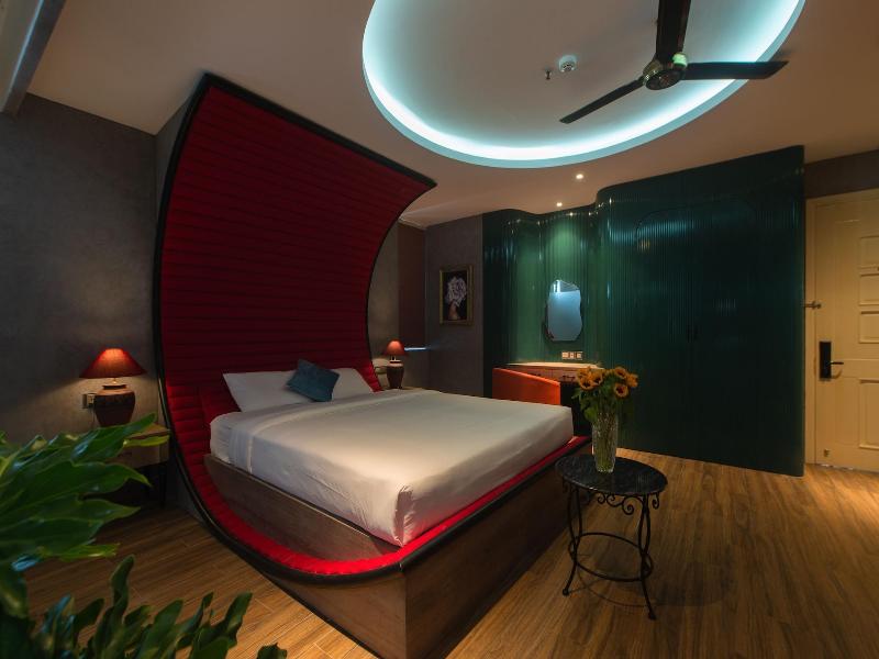Aaron Boutique Hotel image