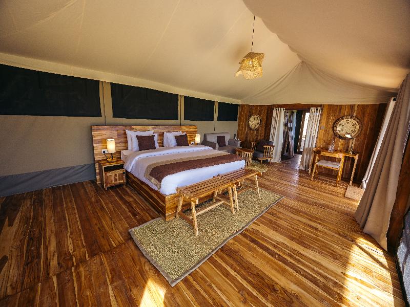 The African Kongoni Serengeti Safari Camp