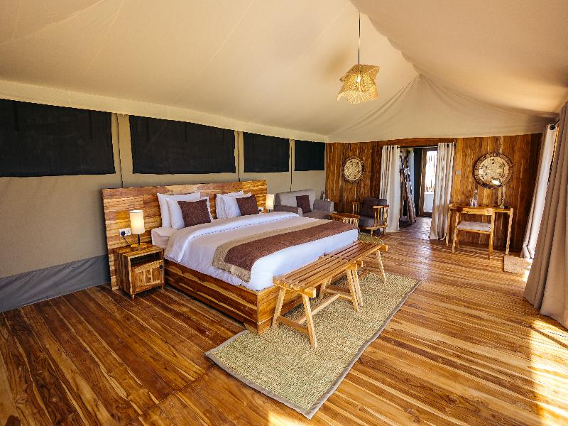 The African Kongoni Serengeti Safari Camp