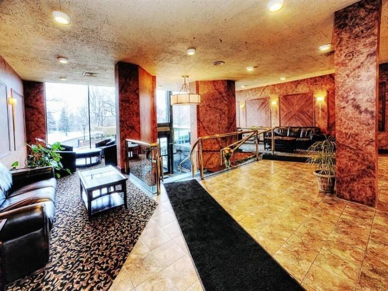 Lenox Hotel And Suites image