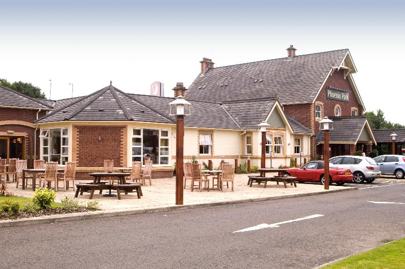 Premier Inn Glasgow - Paisley image