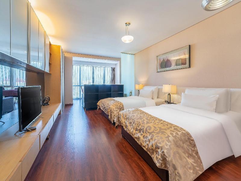 Qingdao Housing International Hotel image