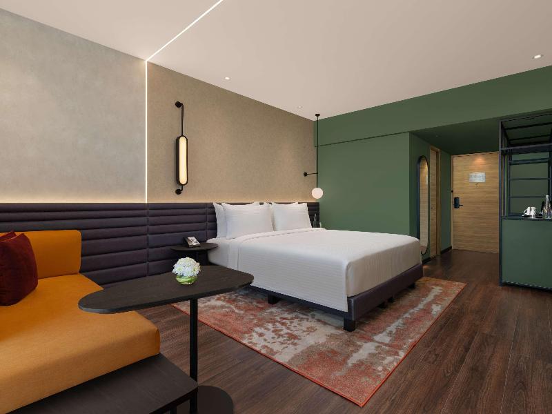 Deluxe Room with 2 single beds