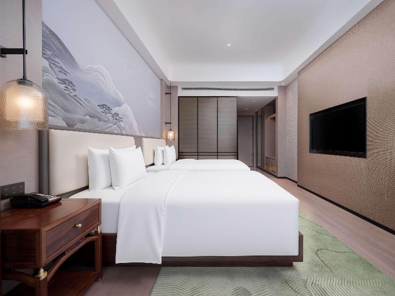 Swissotel Zhoushan Yingguan image