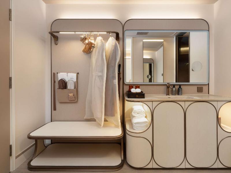 Mercure Hangzhou Daguan image