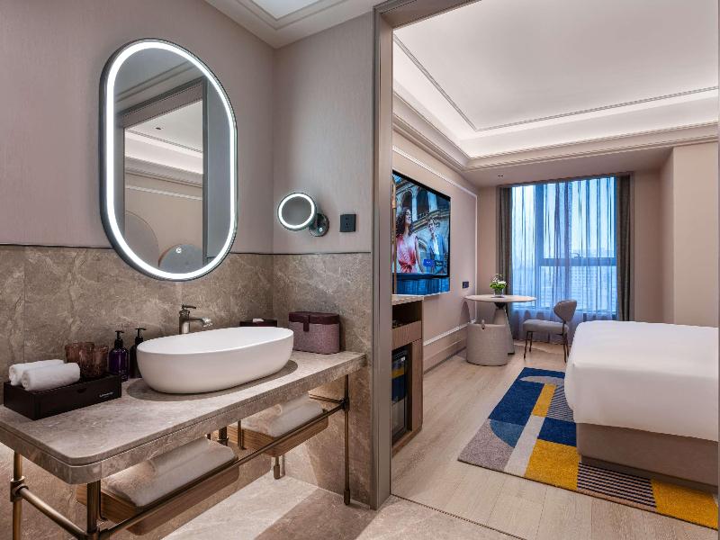 Mercure Hangzhou Wenyi Road image