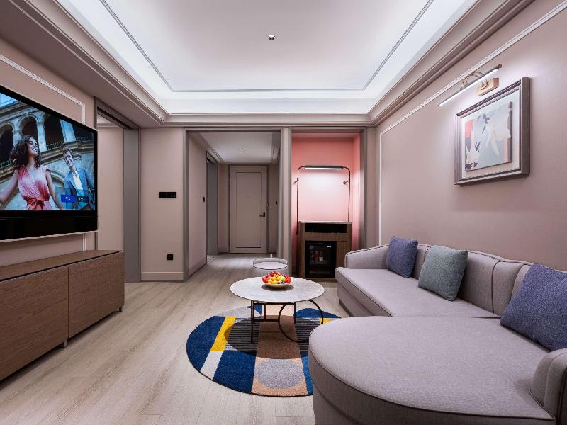 Mercure Hangzhou Wenyi Road image