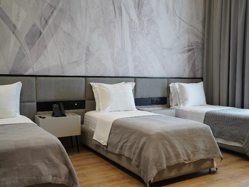 Lord Hotel image