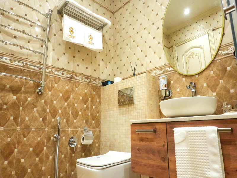 Lamassu Luxury Suites Batumi image