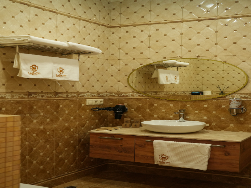 Lamassu Luxury Suites Batumi image