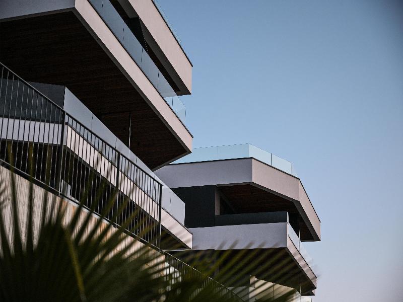 Sealeven Hotel And Residences image