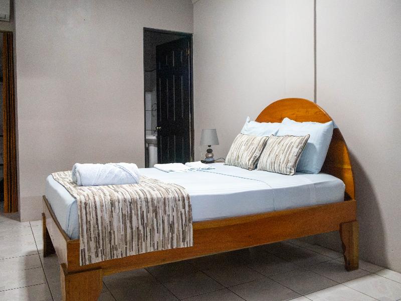 Solar La Fortuna Hotel & Lounge image