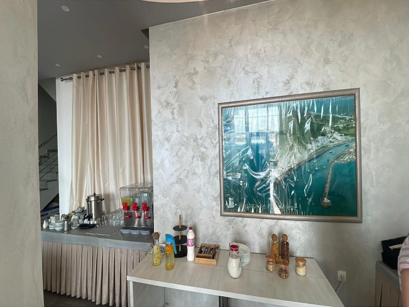 Hotel Mona image