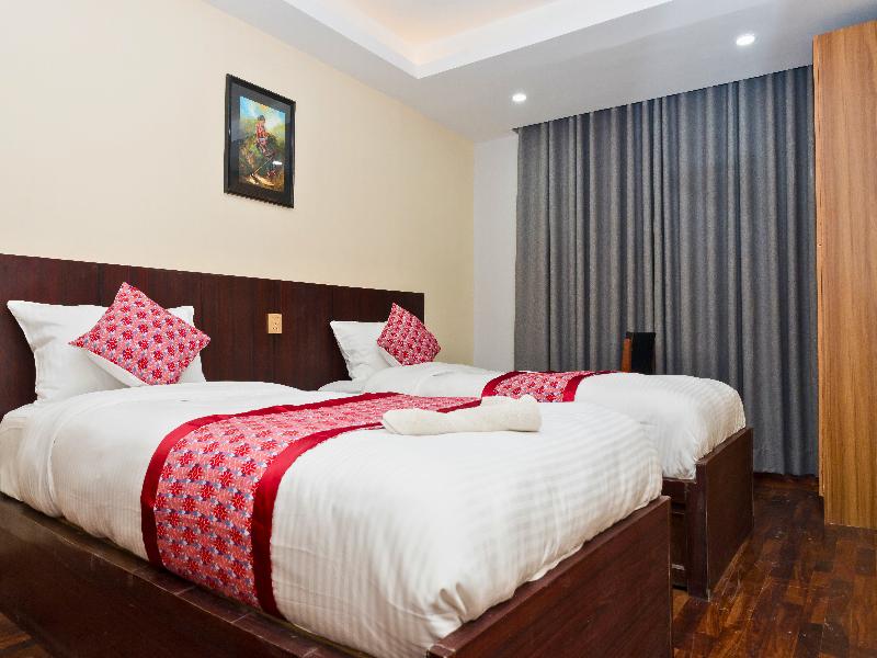 Rightway Hotel & Restaurant image