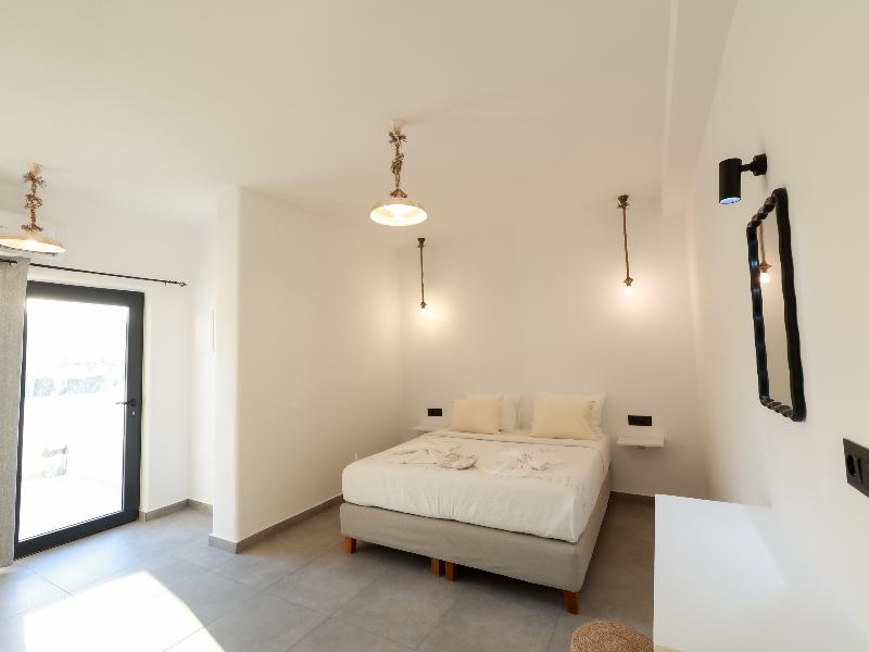 Gold Diamond Luxury Suites gallery photo 7
